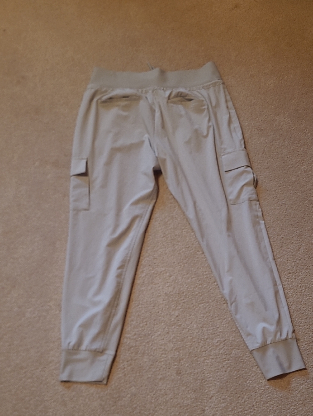 ATHLETA SUTTON JOGGER Size 8 Cargo style - Picture 2 of 2